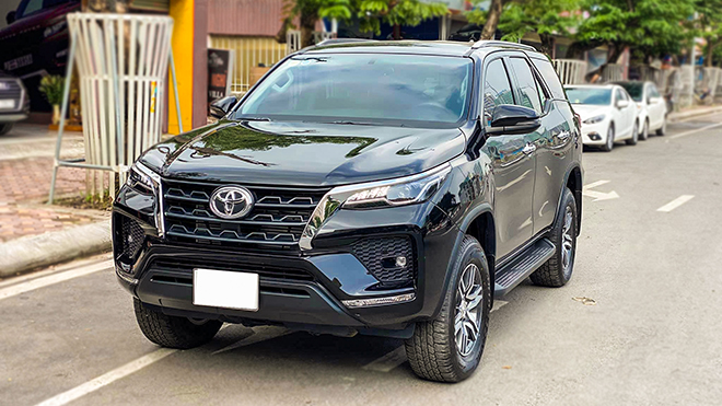 Toyota Fortuner bản nâng cấp chạy lướt 1.000km bán cao hơn cả giá xe mới